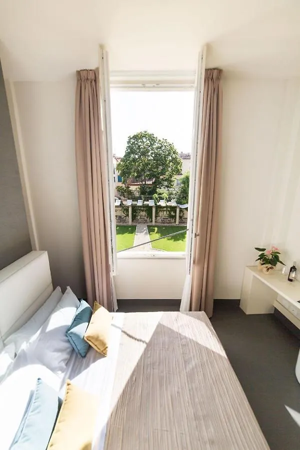 Lucus Exclusive Bed And Breakfast Lucca Italy