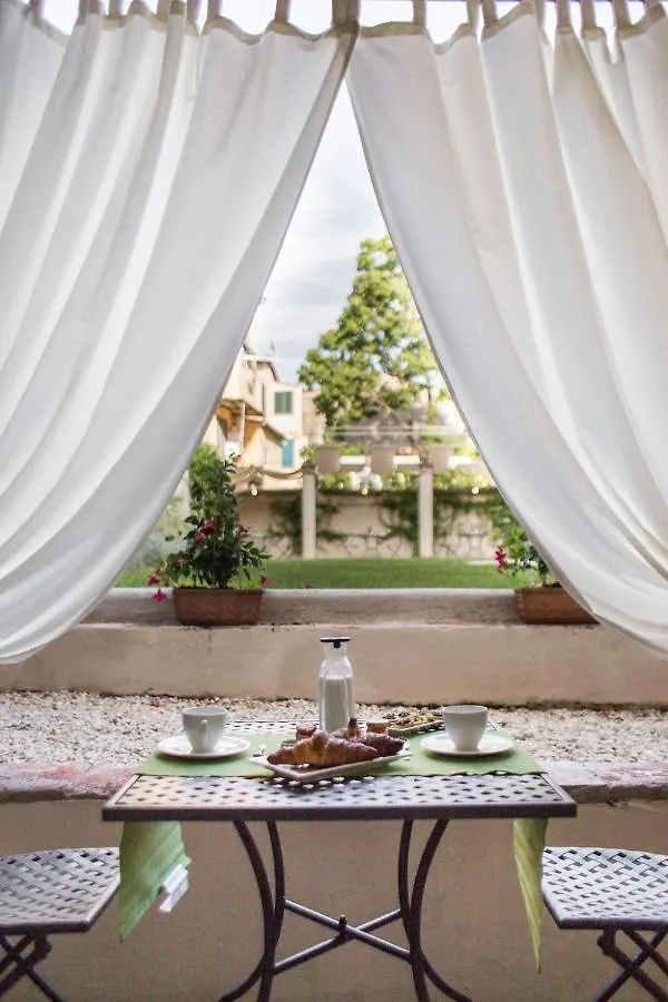 Lucus Exclusive Bed And Breakfast Lucca 0*,